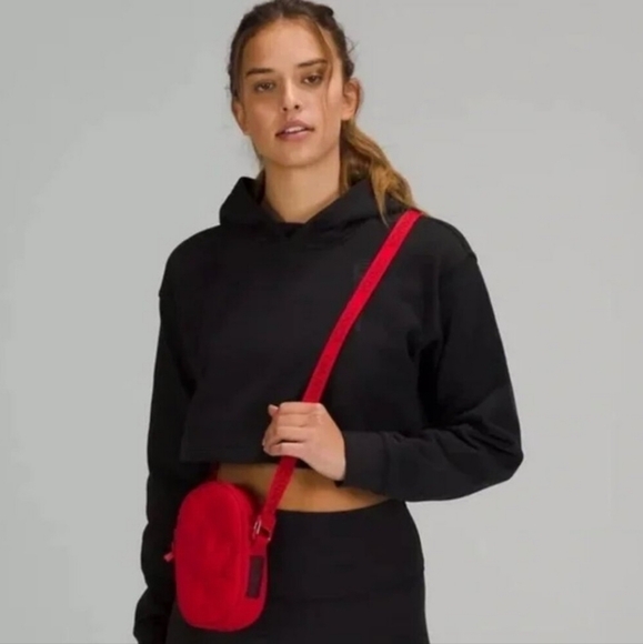 Lululemon Team Canada Crossbody Bag - Picture 5 of 5